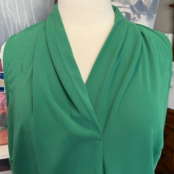 Emerald Top - Picture 1 of 7